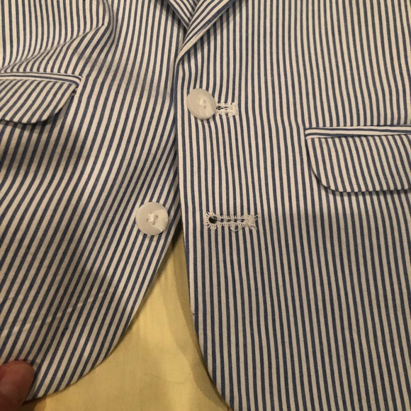 IZOD 4 piece seersucker suit for baby - Picture 4 of 6